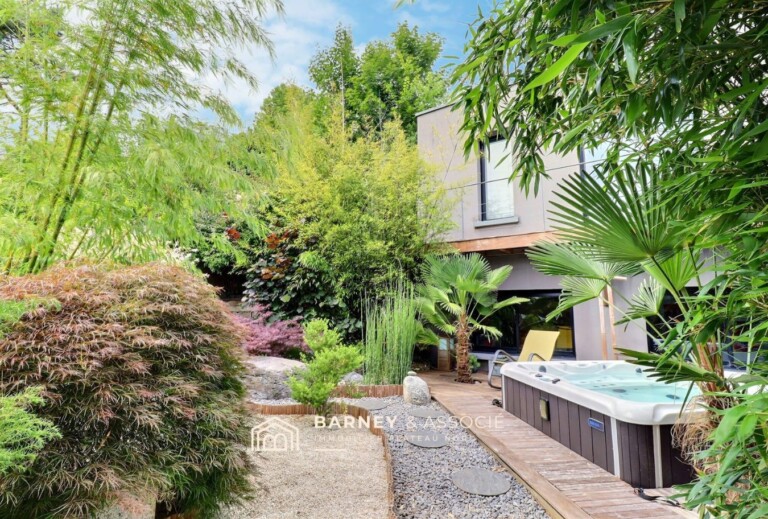 Maison contemporaine et connectée – 5 chambres Bois-Guillaume – vidéo disponible