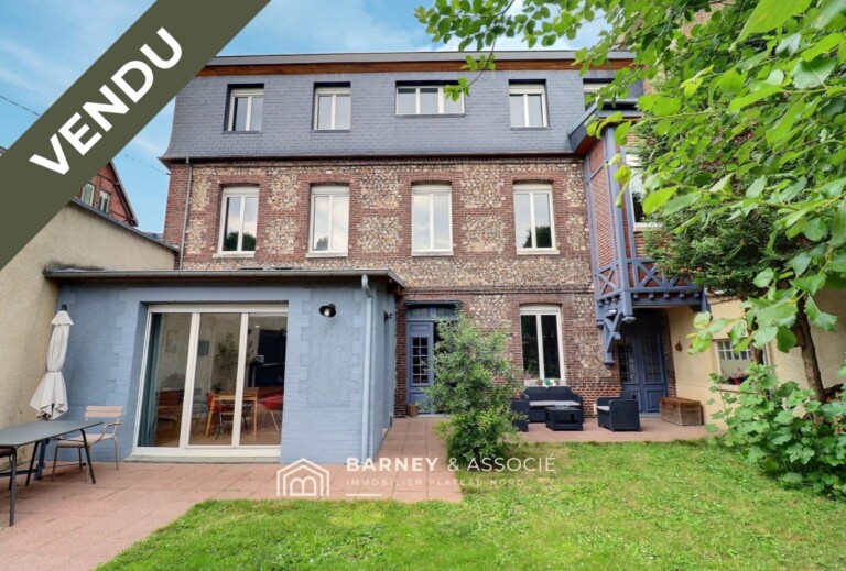 Maison ancienne rénovée proche gare – vidéo disponible