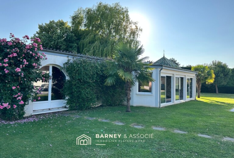 Maison de campagne 350 m² avec piscine