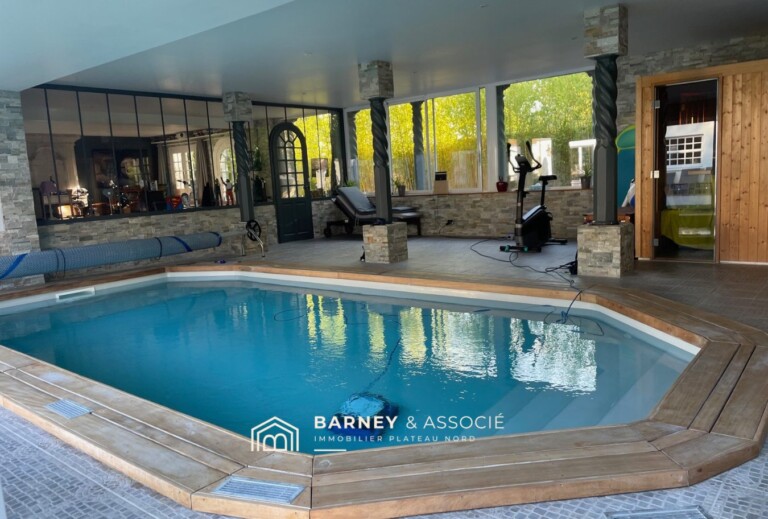 Maison de campagne 350 m² avec piscine