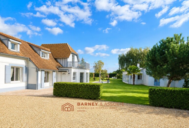 Maison de campagne 350 m² avec piscine