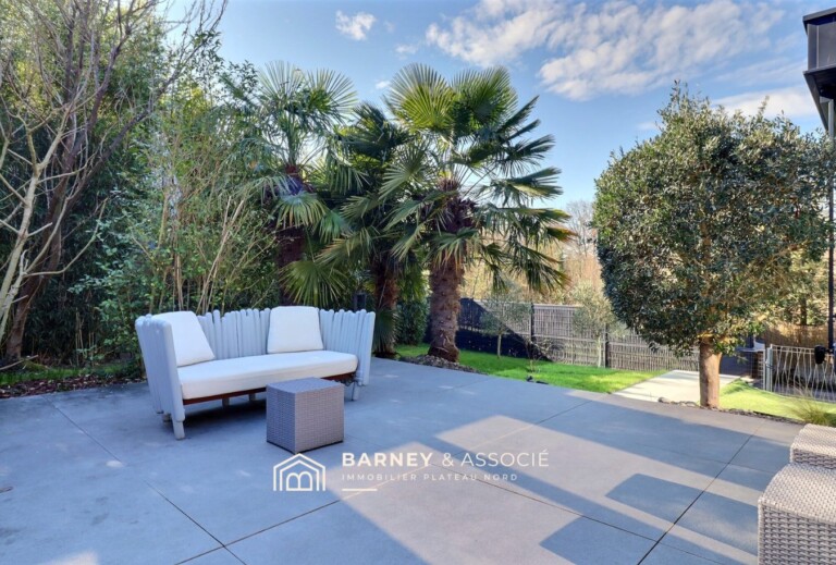 Contemporaine vivable de plain-pied, secteur des bulins