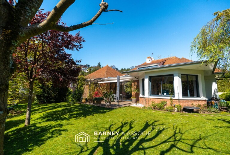 Maison d&rsquo;architecte, proche des commodités