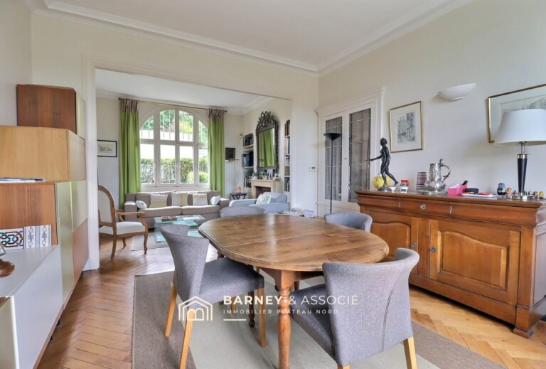 Maison bourgeoise 15 minutes de la Gare